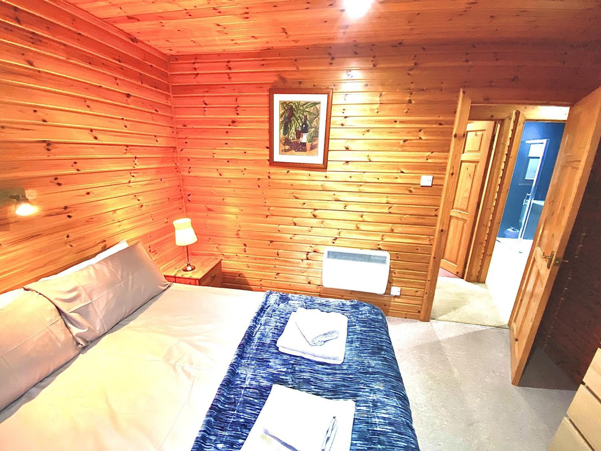 Braemar Lodge Cabins Not For Profit Bagian luar foto